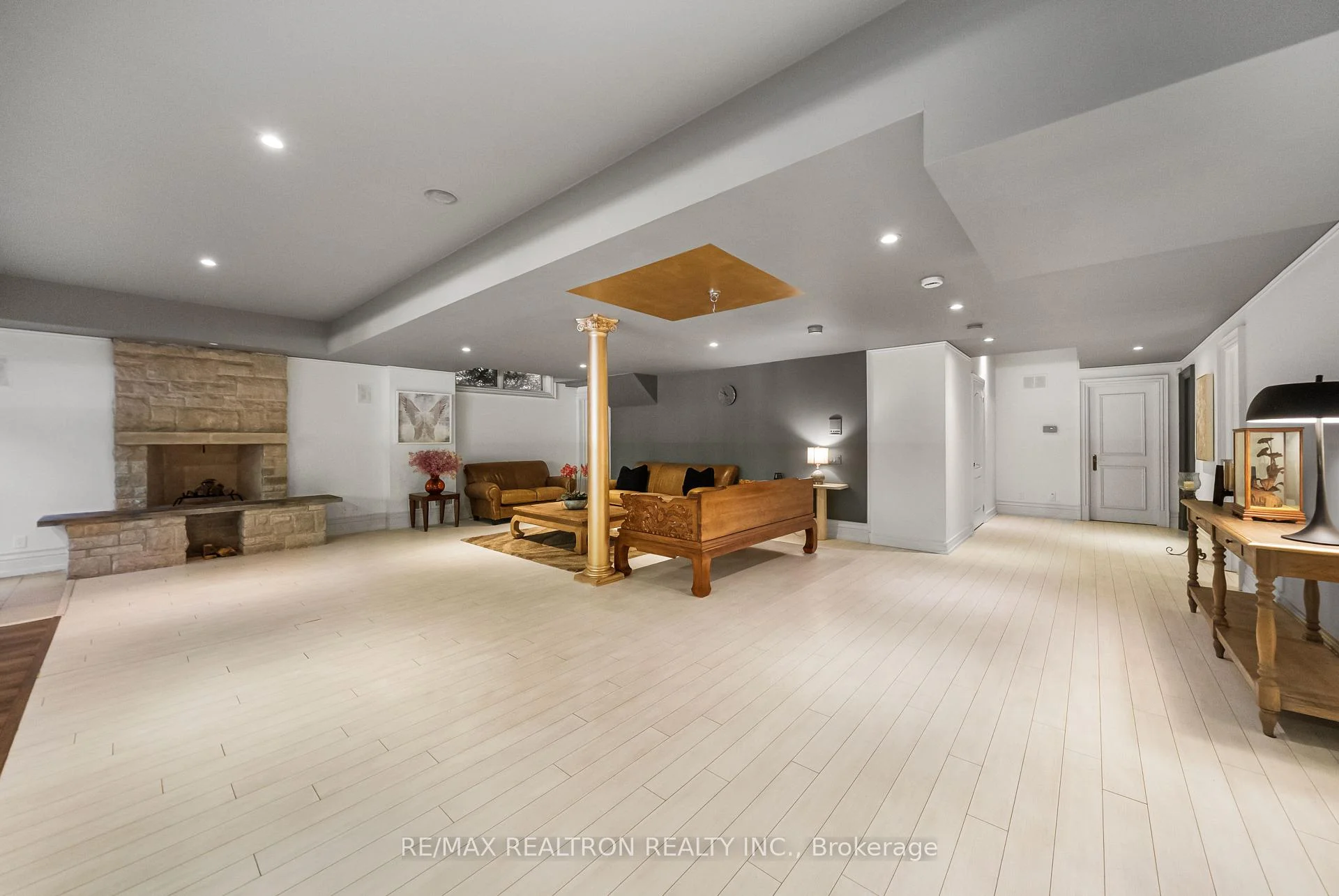 Photo 71 of 100 Owen Boulevard, North York, St. Andrew-Windfields — HOMEH