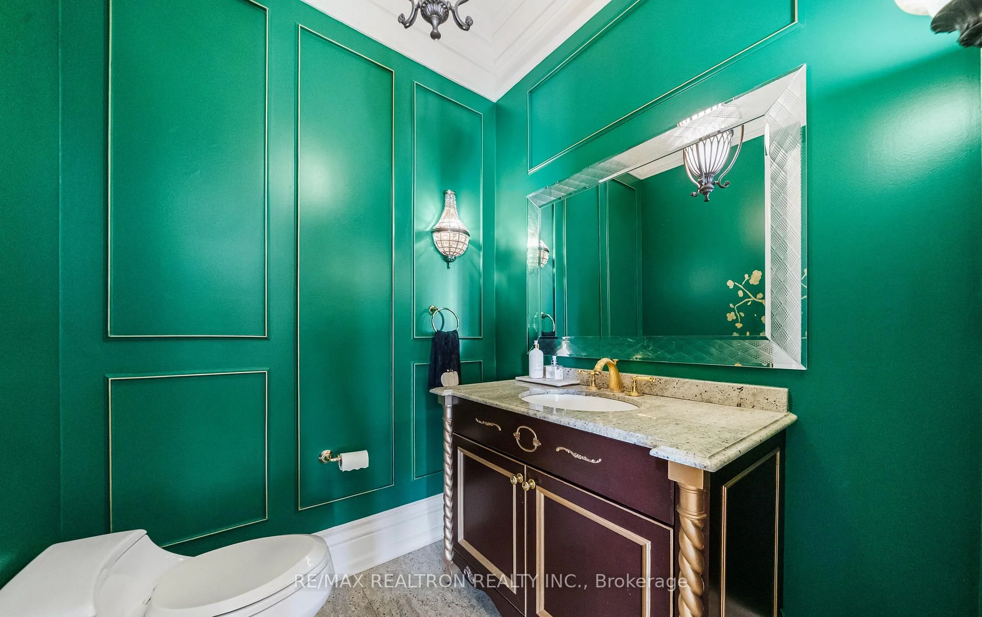 Photo 100 of 100 Owen Boulevard, North York, St. Andrew-Windfields — HOMEH