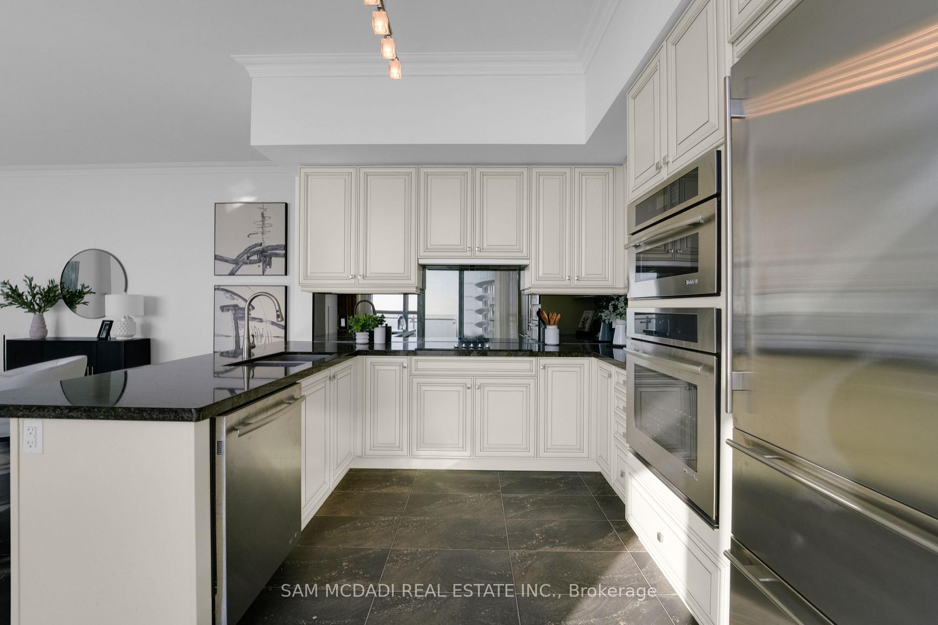 Photo 8 of Unit PH3, 50 Absolute Avenue, Mississauga, City Centre — HOMEH
