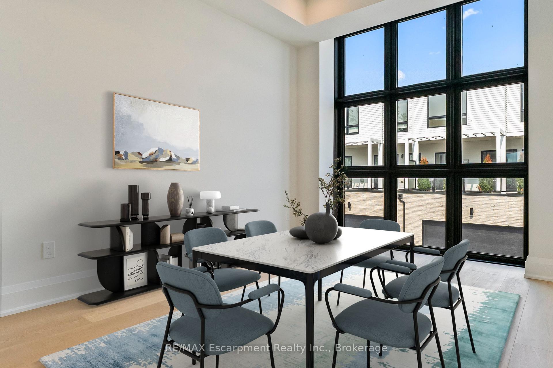 Photo 4 of Unit 4, 138 East Street, Oakville, Bronte — HOMEH
