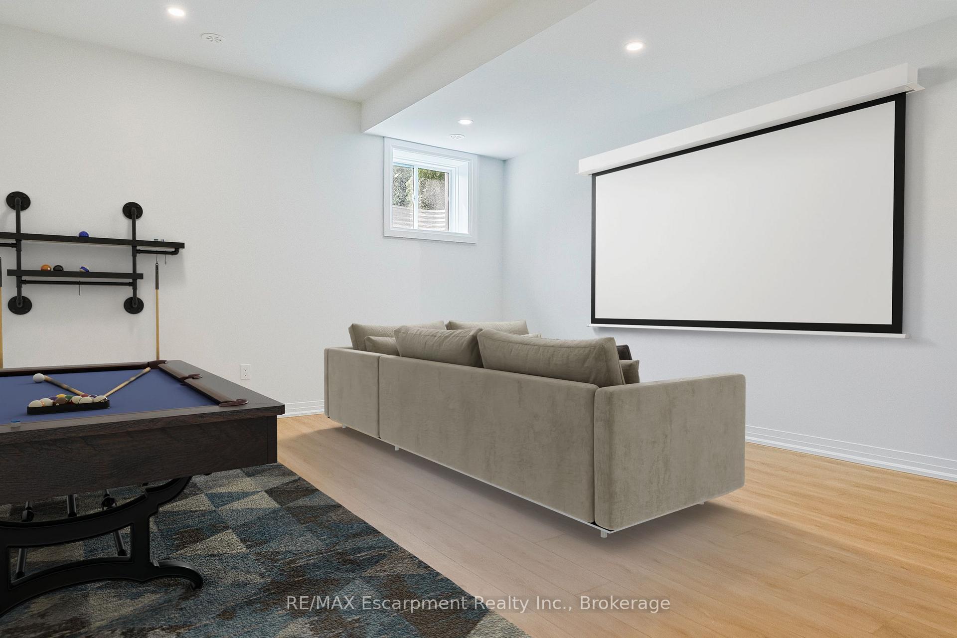 Photo 10 of Unit 4, 138 East Street, Oakville, Bronte — HOMEH
