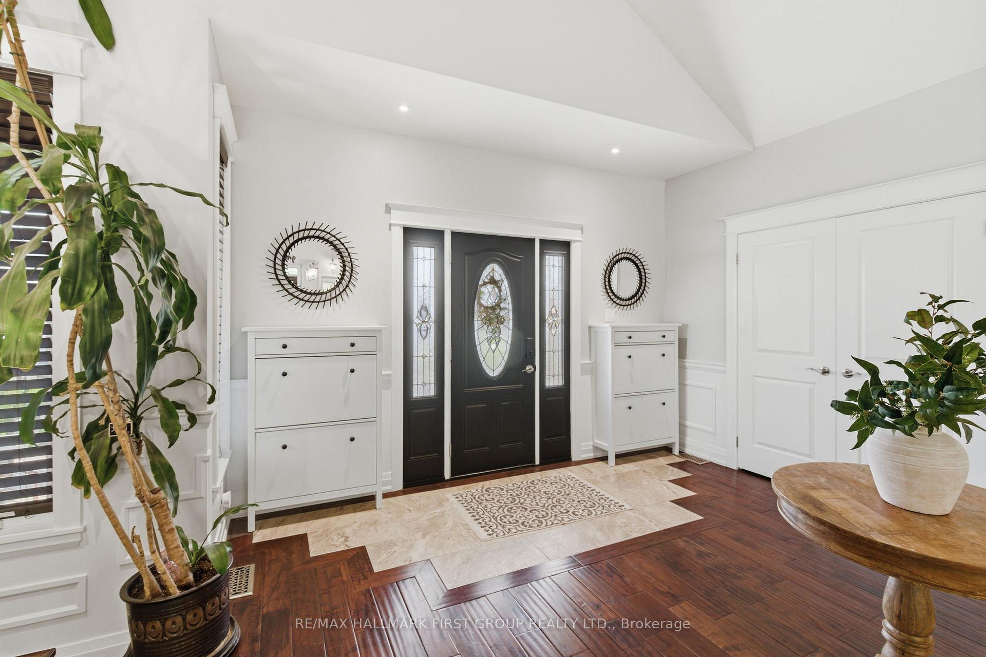 Photo 4 of 53 Brown Street, Clarington, Bowmanville — HOMEH
