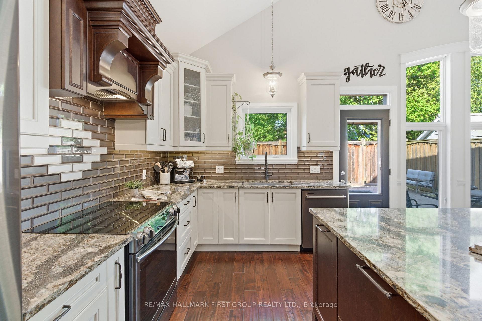 Photo 8 of 53 Brown Street, Clarington, Bowmanville — HOMEH
