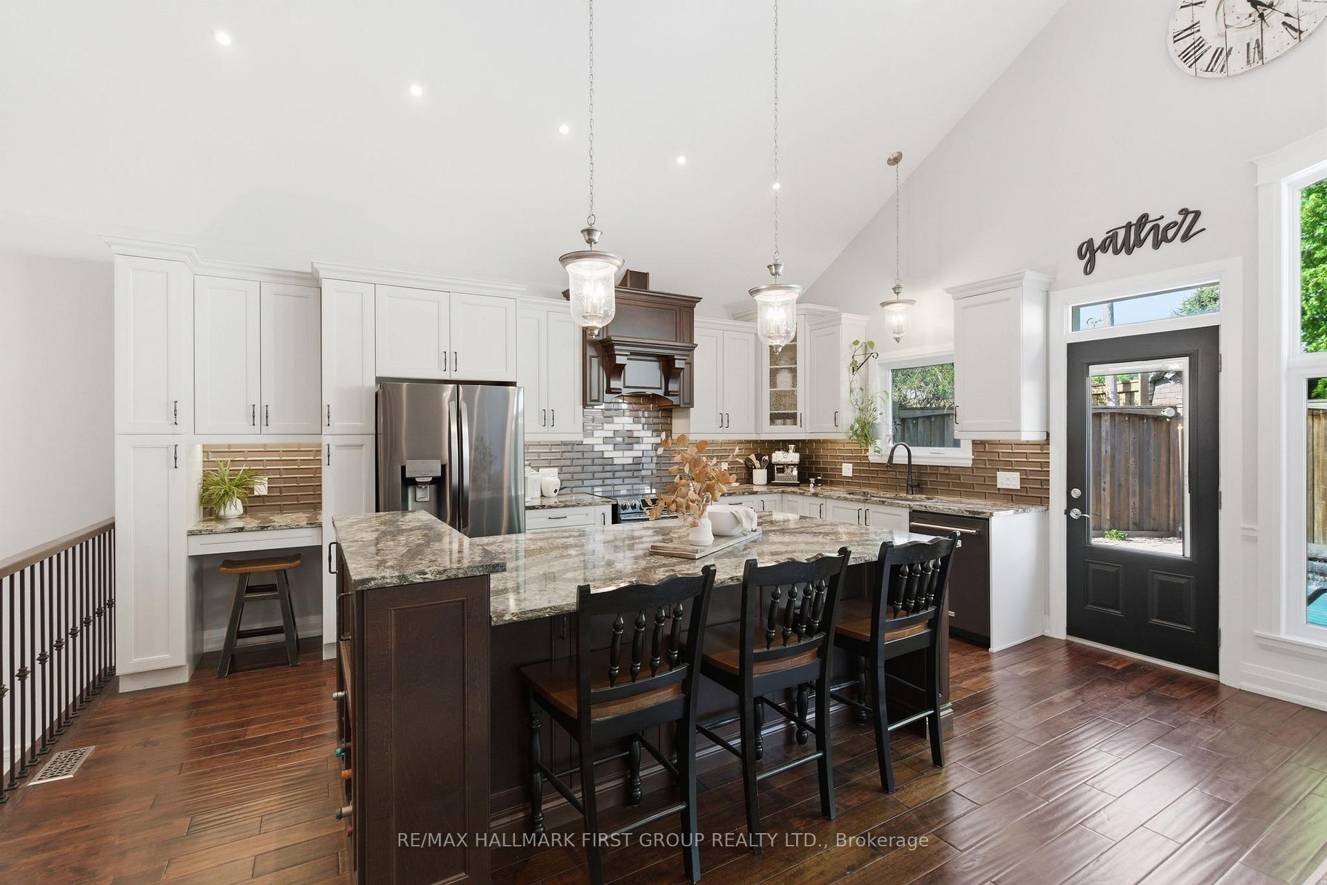 Photo 9 of 53 Brown Street, Clarington, Bowmanville — HOMEH