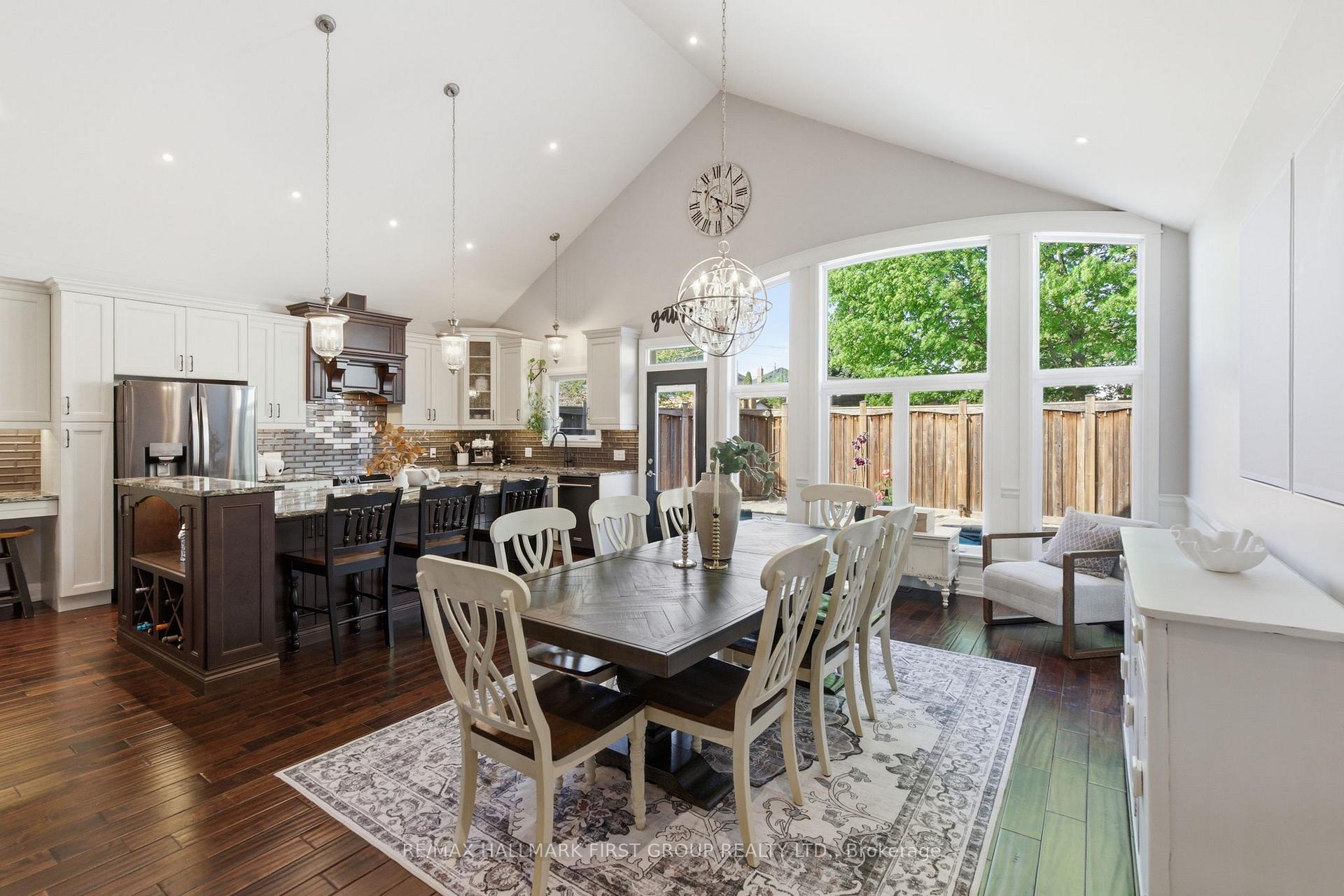 Photo 10 of 53 Brown Street, Clarington, Bowmanville — HOMEH