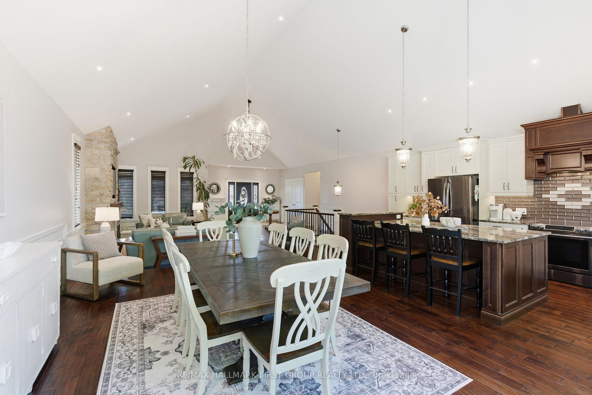 Photo 11 of 53 Brown Street, Clarington, Bowmanville — HOMEH