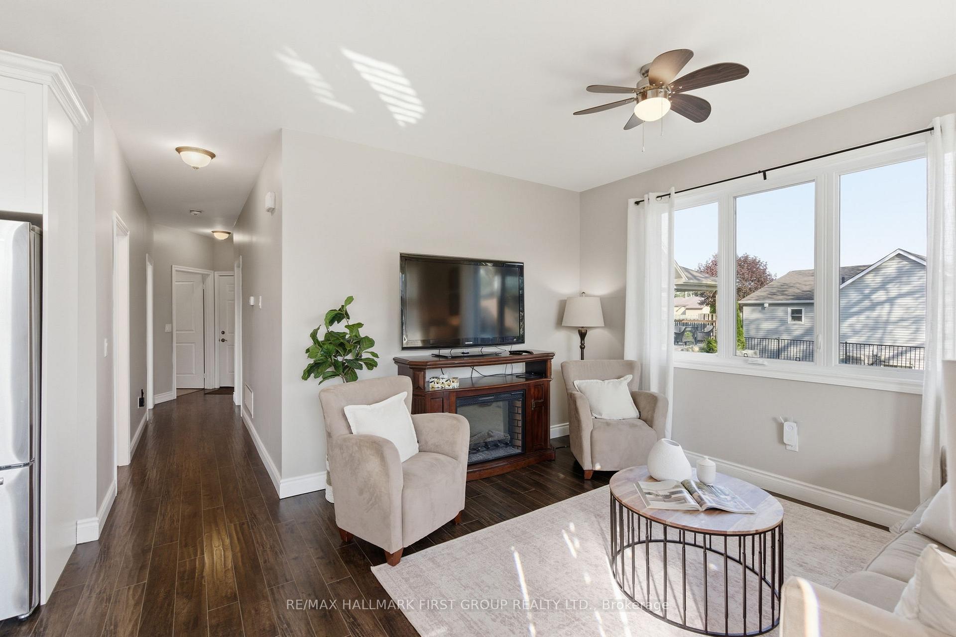 Photo 36 of 53 Brown Street, Clarington, Bowmanville — HOMEH