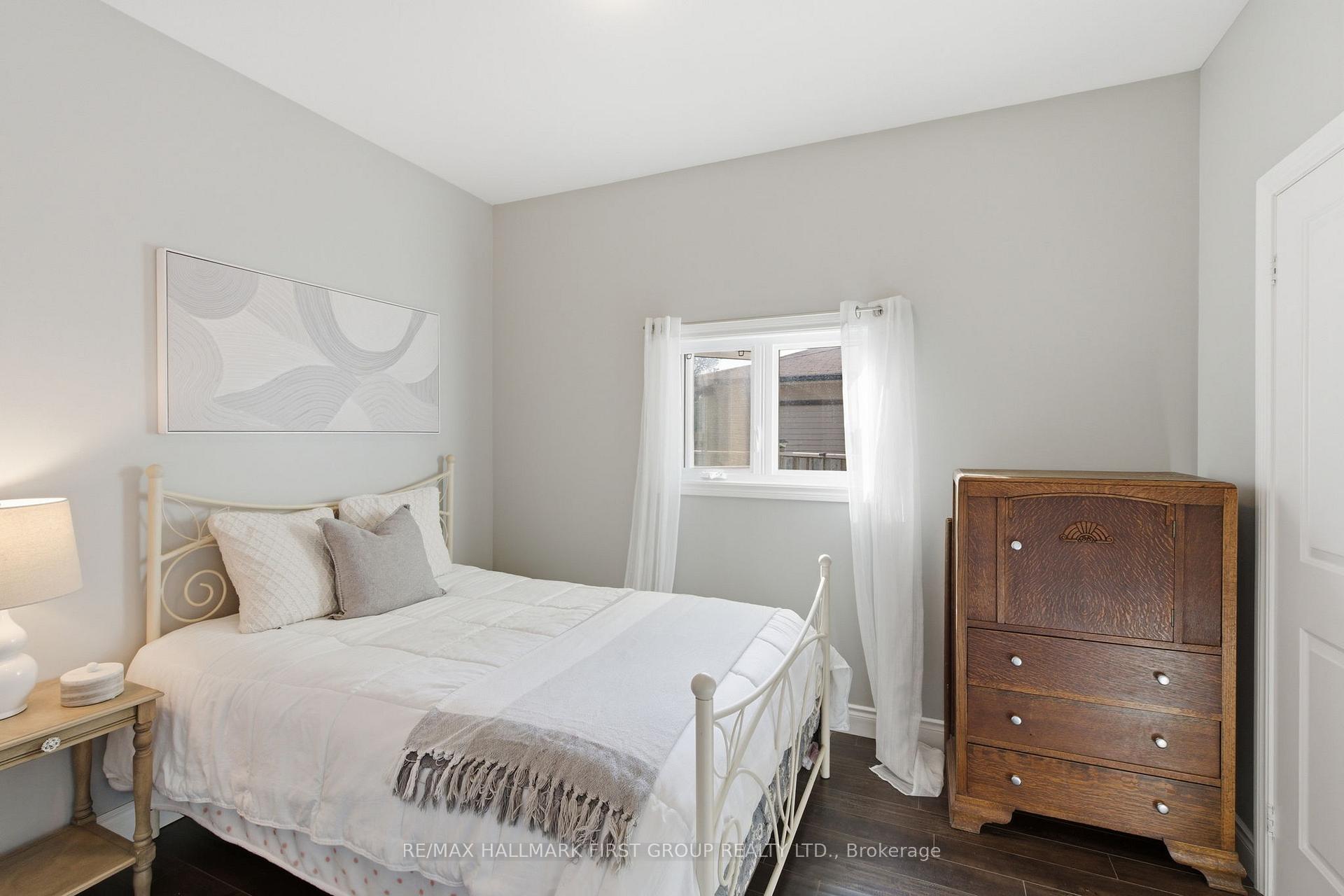Photo 38 of 53 Brown Street, Clarington, Bowmanville — HOMEH