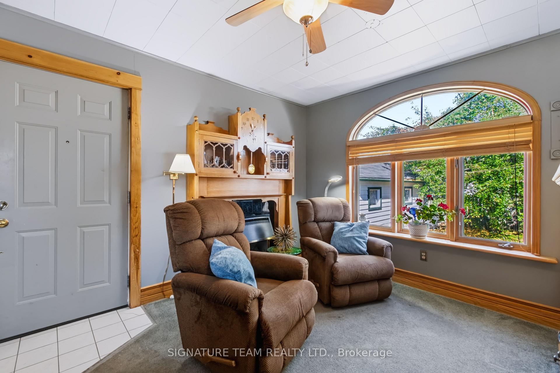 Photo 11 of 43 Bank Street S, Renfrew, Renfrew — HOMEH