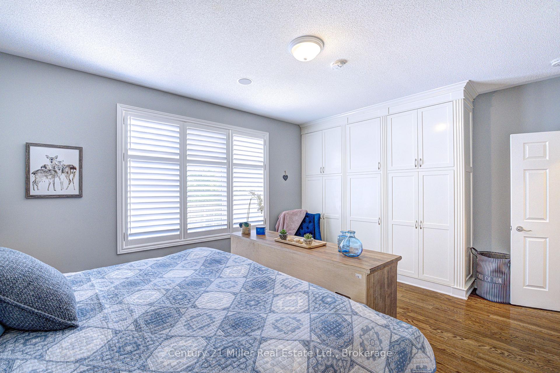 Photo 16 of 3202 Epworth Crescent, Oakville, Bronte Creek — HOMEH
