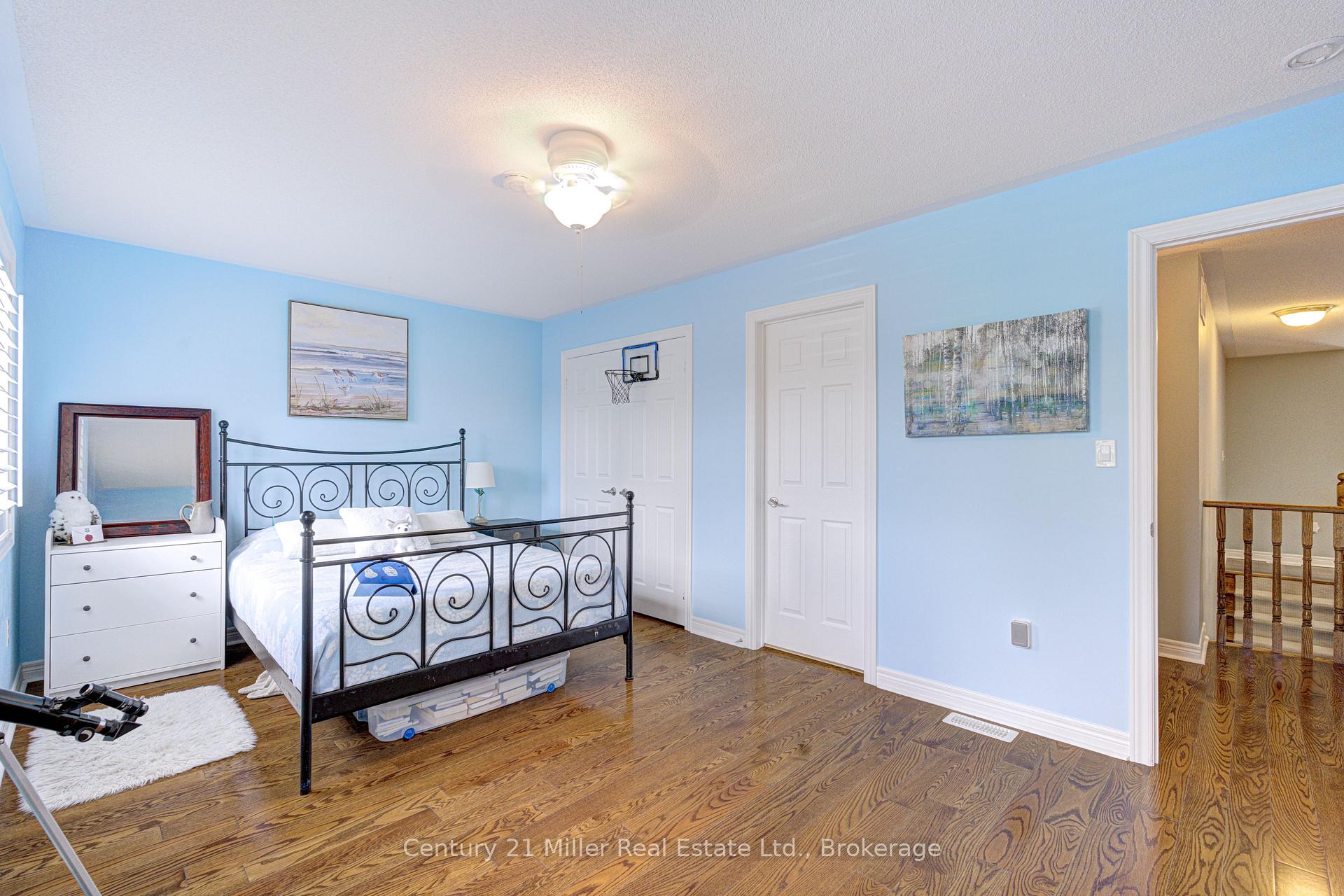Photo 26 of 3202 Epworth Crescent, Oakville, Bronte Creek — HOMEH