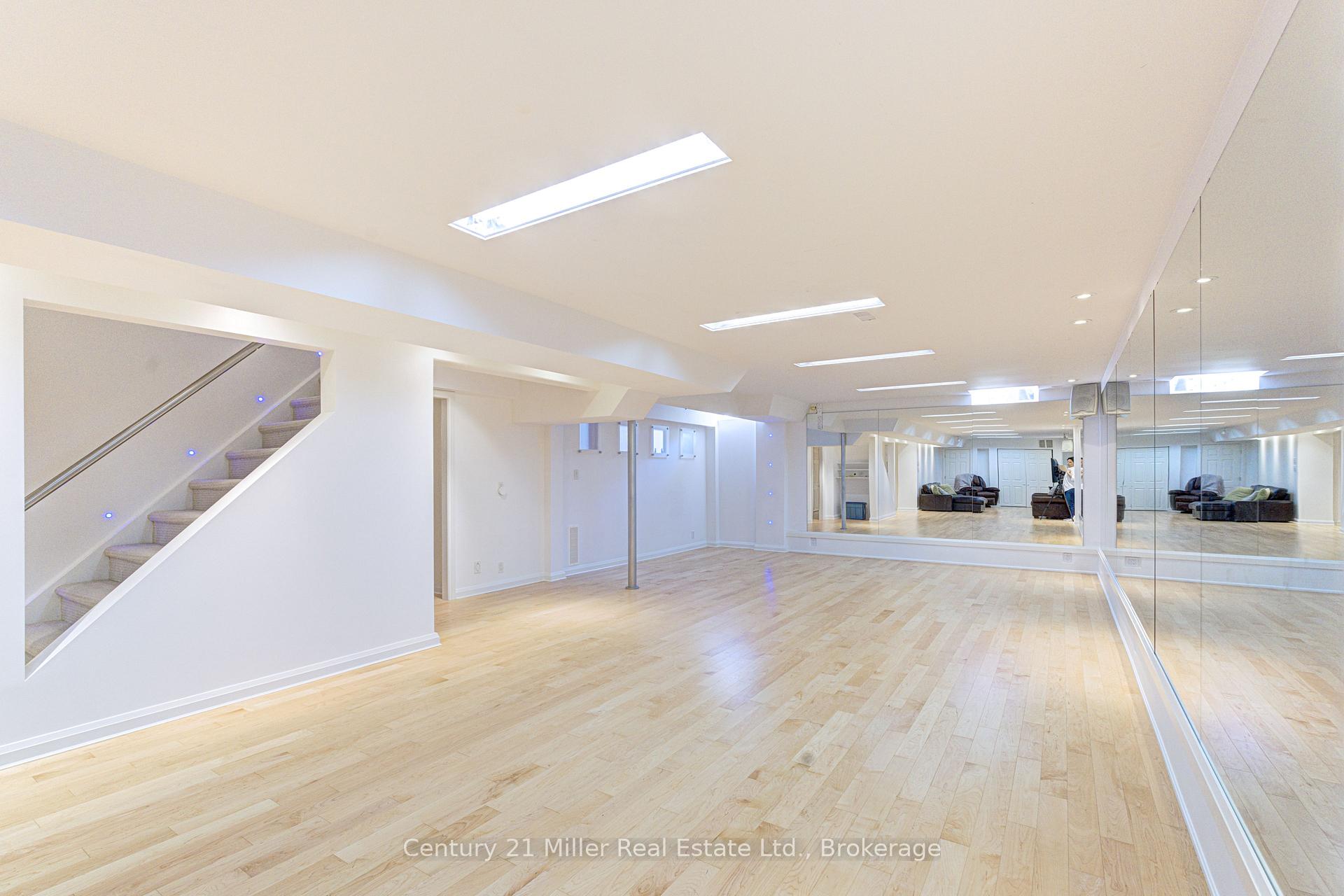 Photo 34 of 3202 Epworth Crescent, Oakville, Bronte Creek — HOMEH