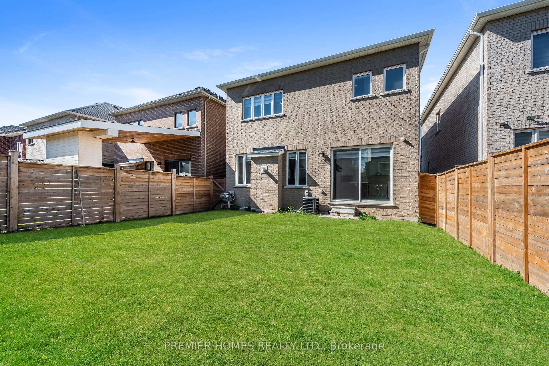 Photo 58 of 87 Pine Hill Cres, Aurora, Aurora Estates — HOMEH
