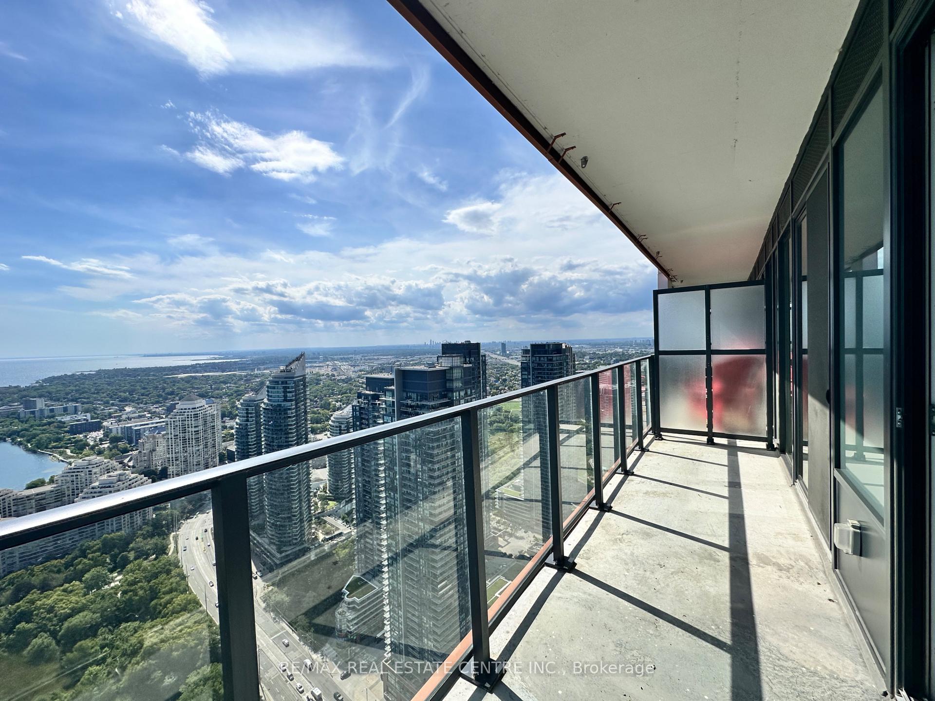 Photo 7 of Unit 4911, 30 Shore Breeze Drive, Etobicoke, Mimico — HOMEH