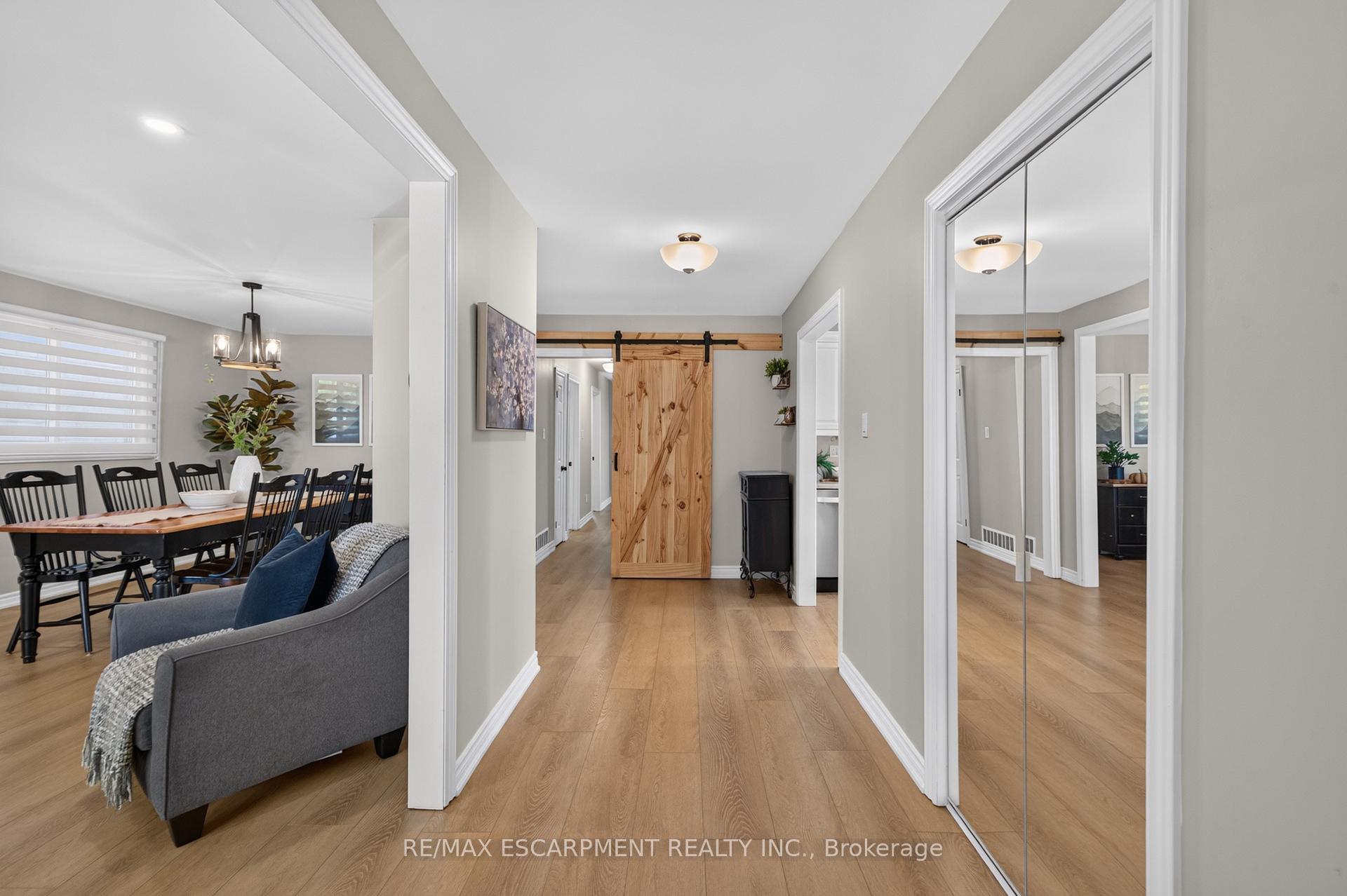 Photo 4 of 7 Fern Avenue, Hamilton, Waterdown — HOMEH