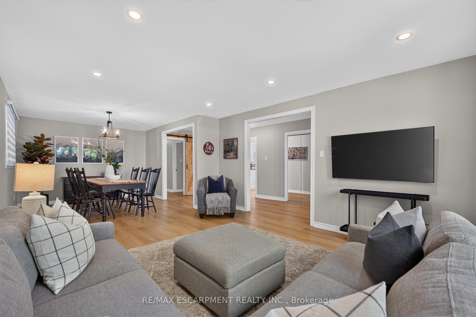 Photo 9 of 7 Fern Avenue, Hamilton, Waterdown — HOMEH