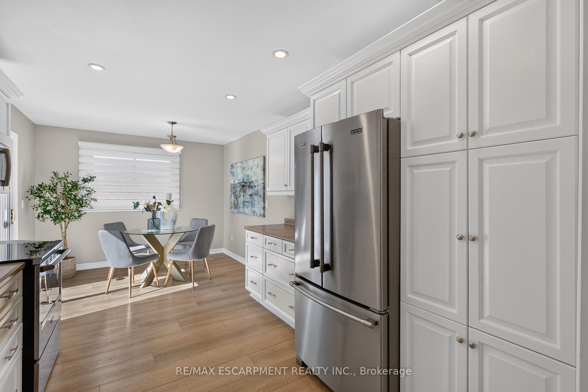 Photo 14 of 7 Fern Avenue, Hamilton, Waterdown — HOMEH