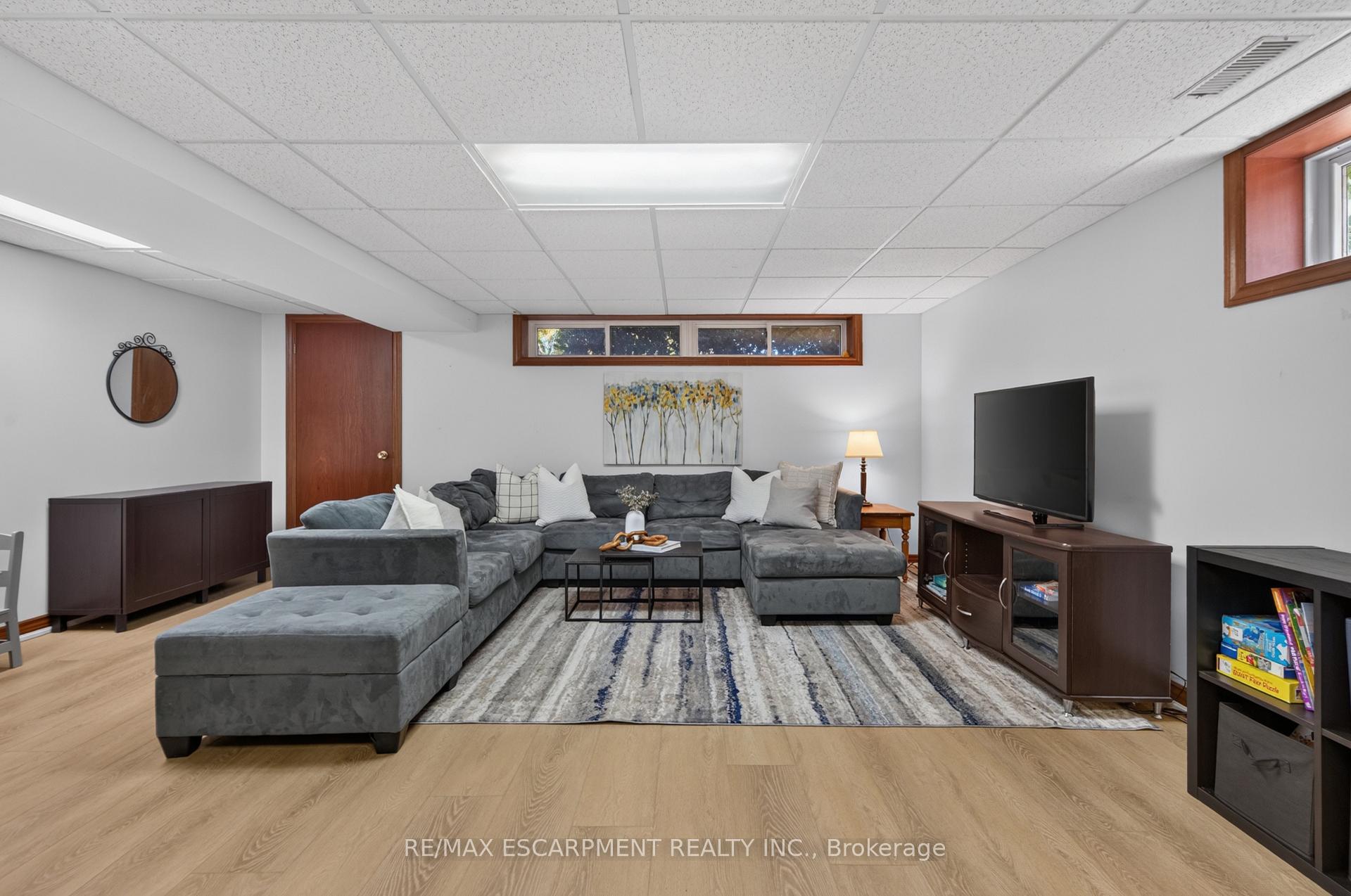 Photo 31 of 7 Fern Avenue, Hamilton, Waterdown — HOMEH