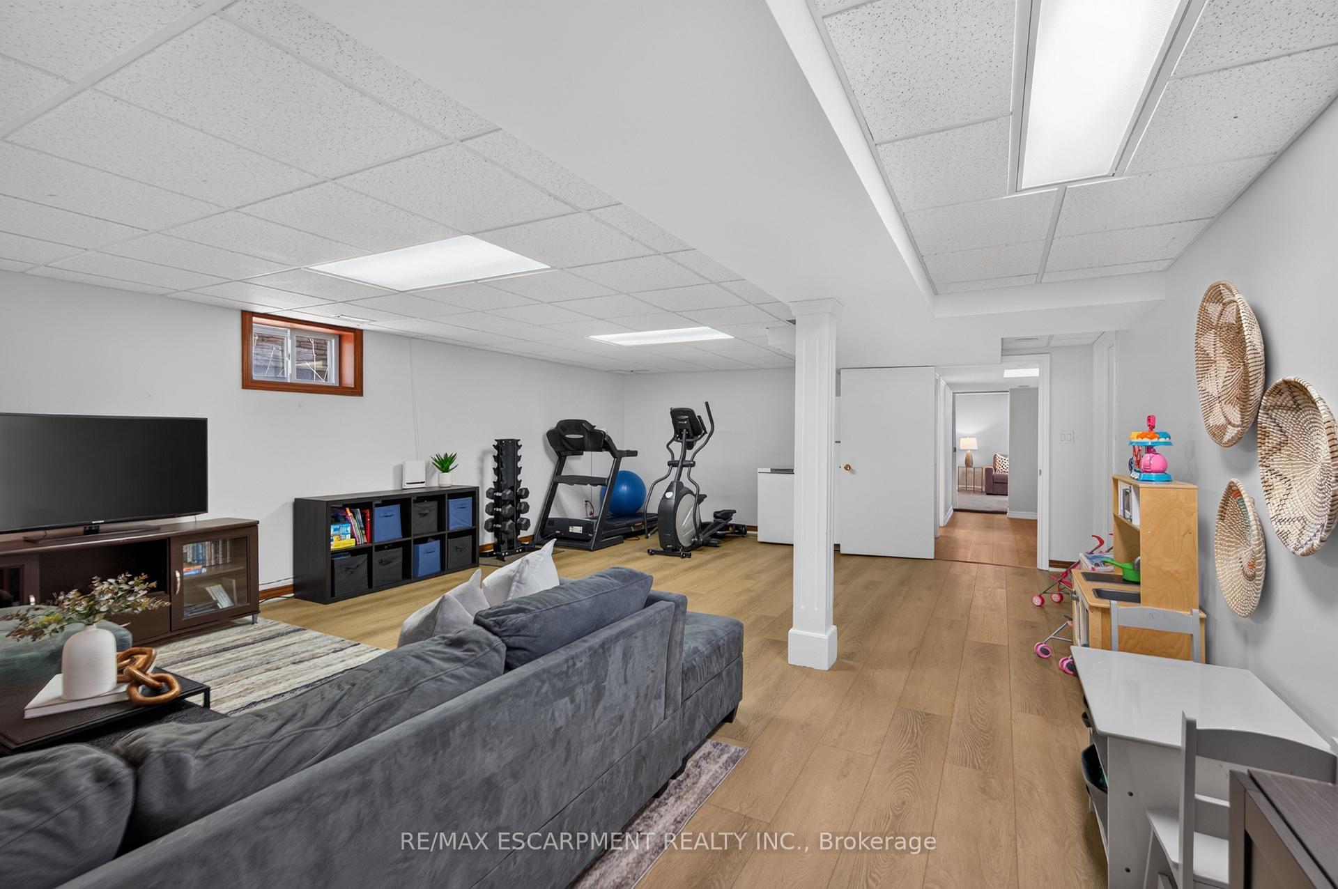 Photo 33 of 7 Fern Avenue, Hamilton, Waterdown — HOMEH