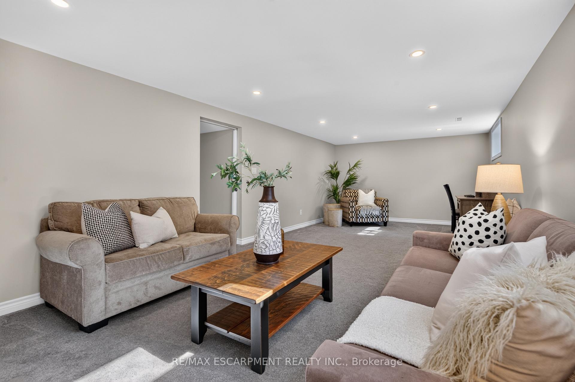 Photo 35 of 7 Fern Avenue, Hamilton, Waterdown — HOMEH