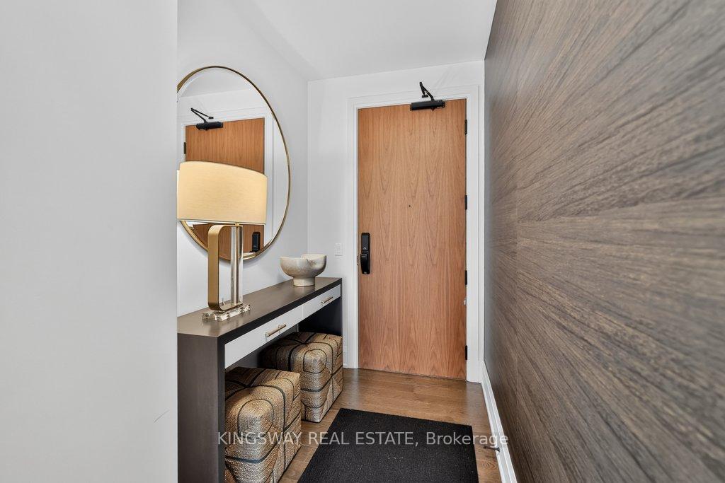 Photo 4 of Unit 301, 55 Port Street E, Mississauga, Port Credit — HOMEH