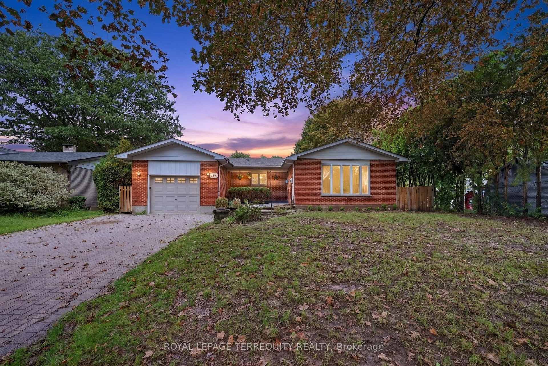 Photo 1 of 134 Switzer Drive, Oshawa, Centennial — HOMEH