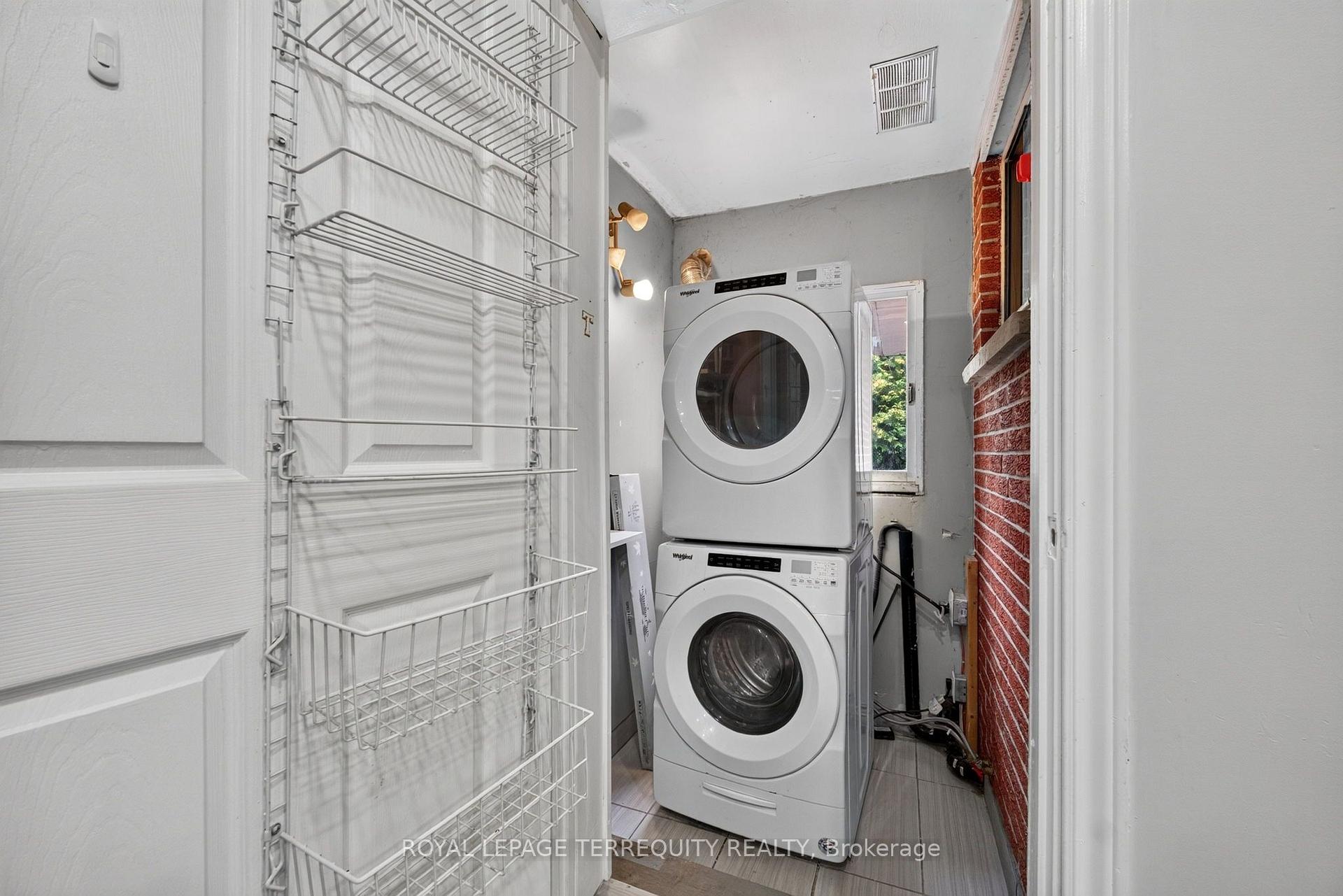 Photo 17 of 134 Switzer Drive, Oshawa, Centennial — HOMEH
