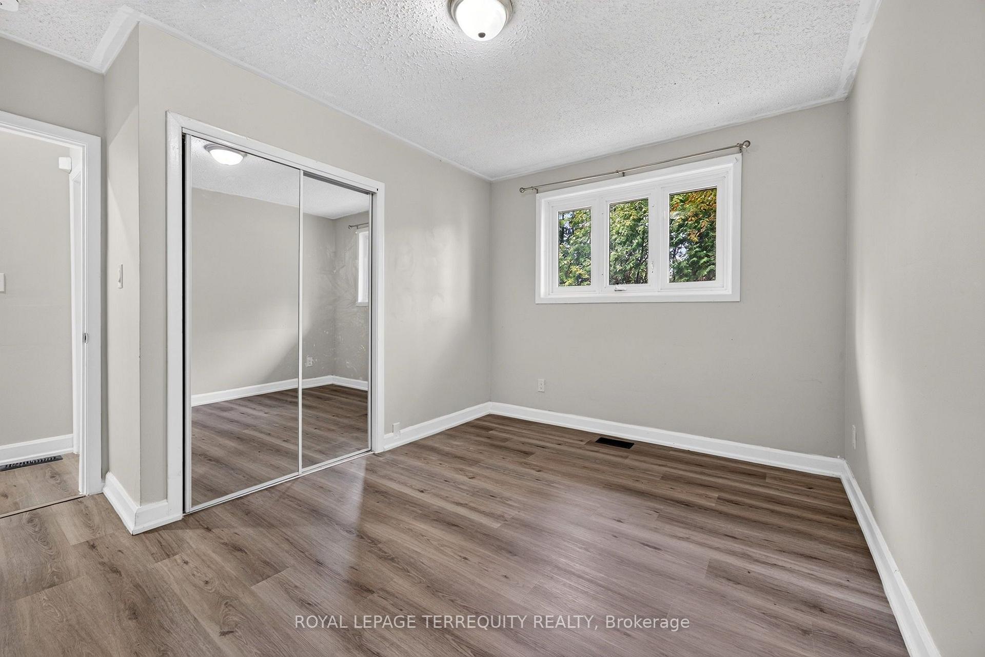 Photo 22 of 134 Switzer Drive, Oshawa, Centennial — HOMEH