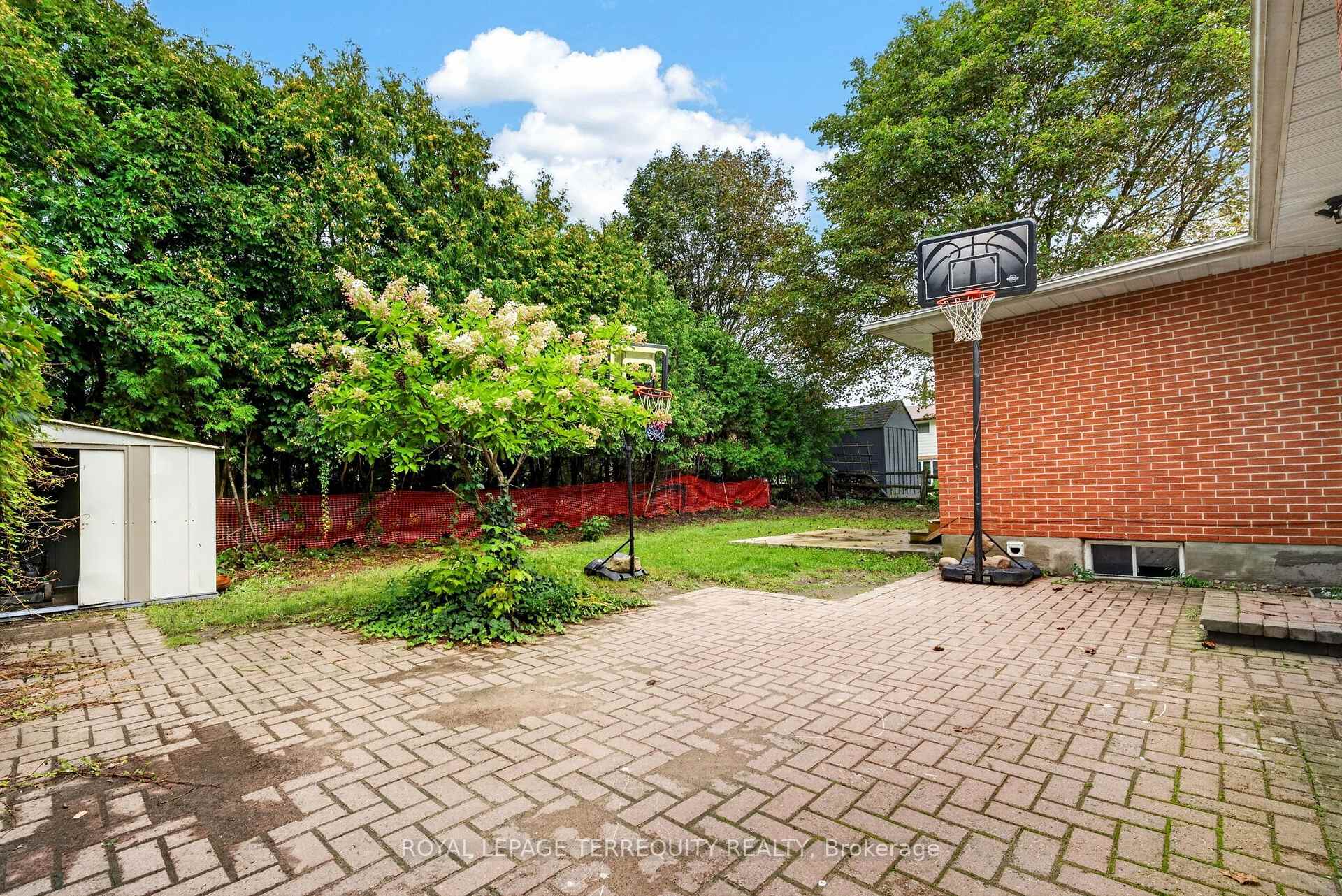 Photo 30 of 134 Switzer Drive, Oshawa, Centennial — HOMEH