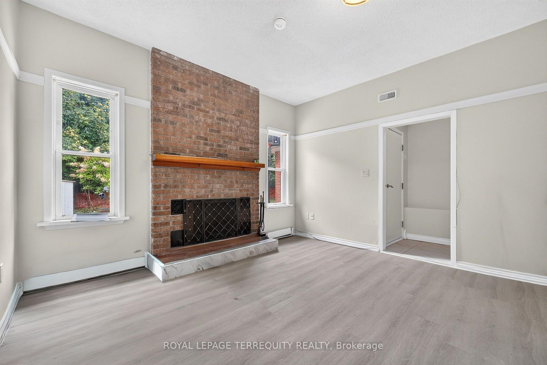 Photo 35 of 134 Switzer Drive, Oshawa, Centennial — HOMEH
