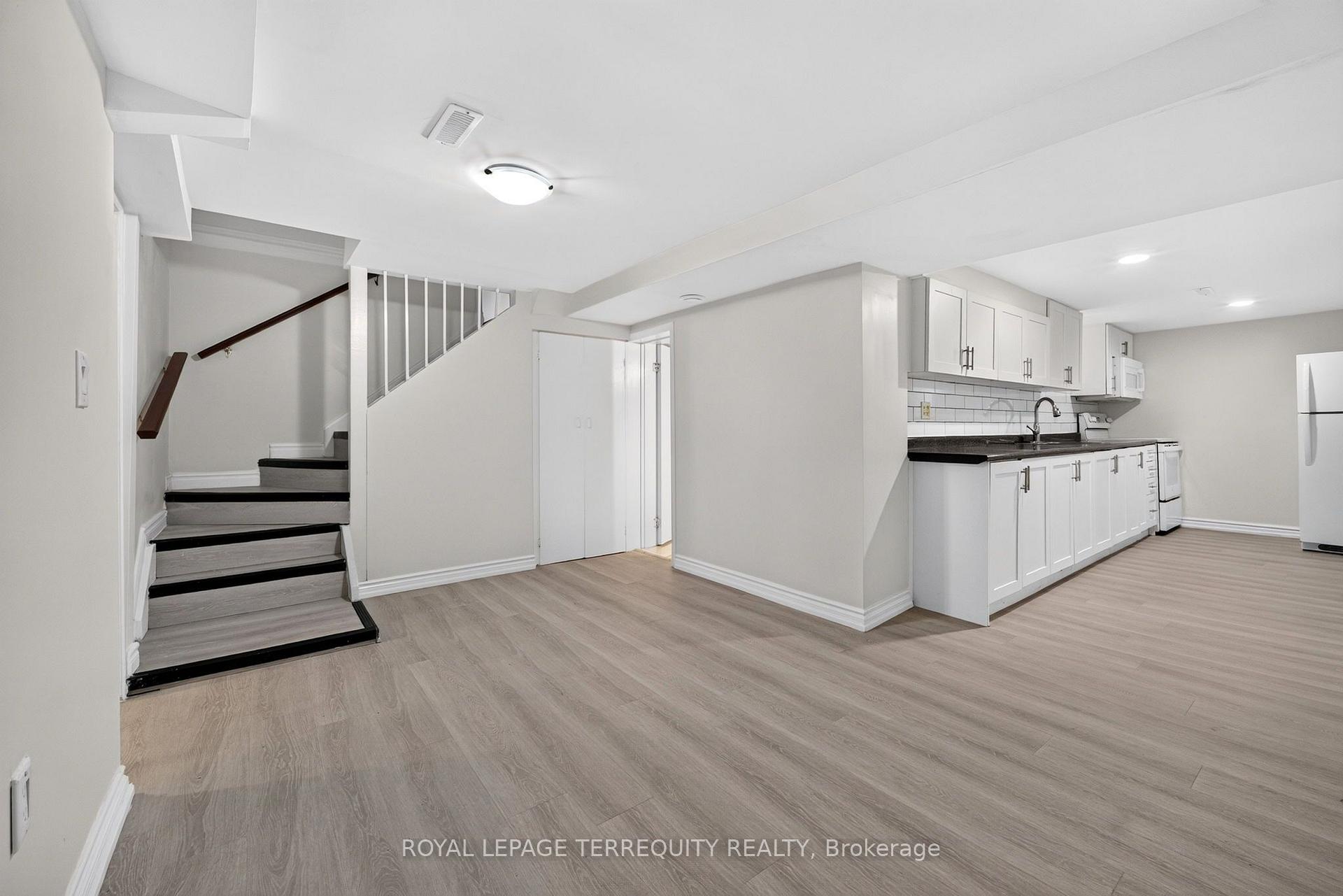 Photo 36 of 134 Switzer Drive, Oshawa, Centennial — HOMEH