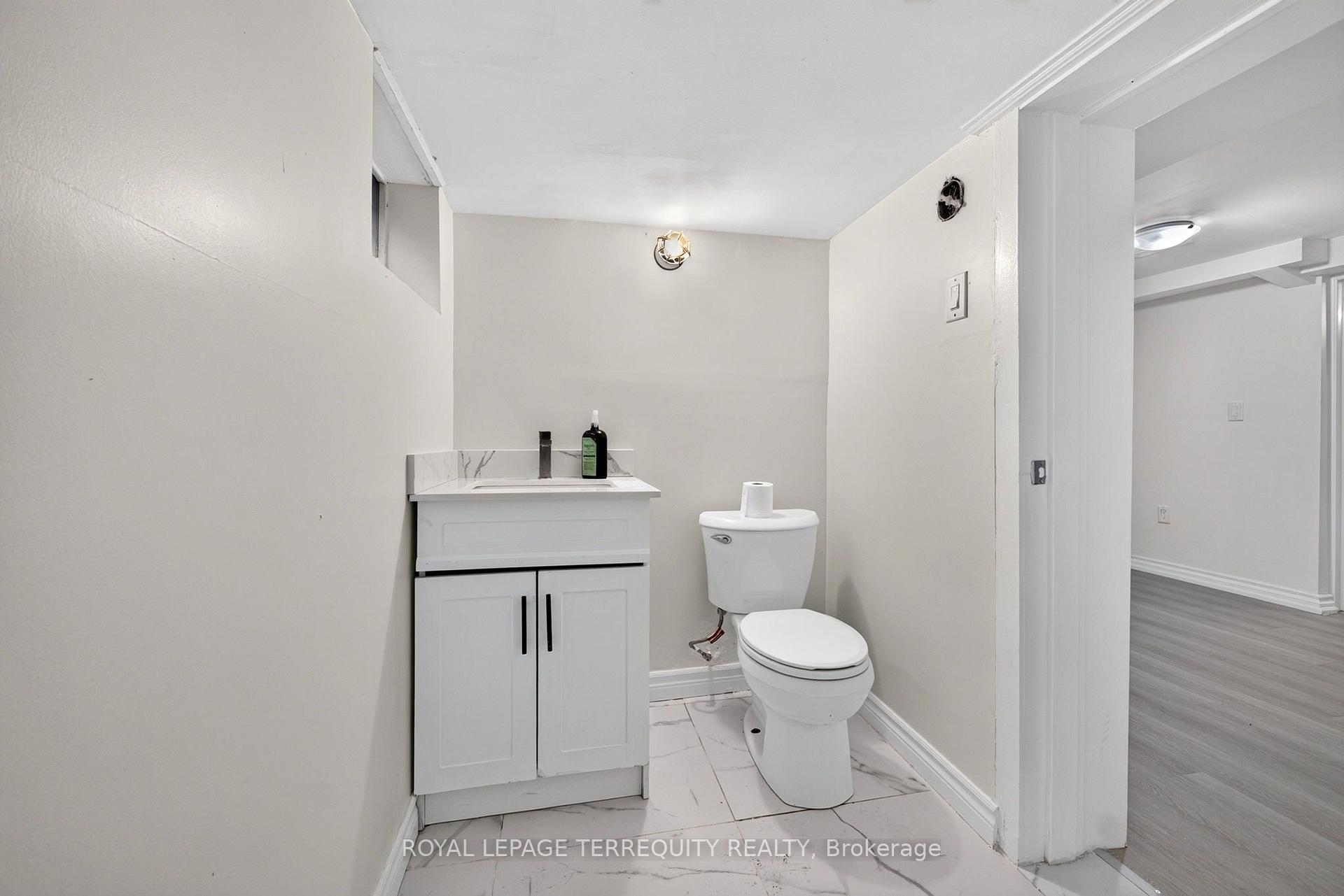Photo 39 of 134 Switzer Drive, Oshawa, Centennial — HOMEH