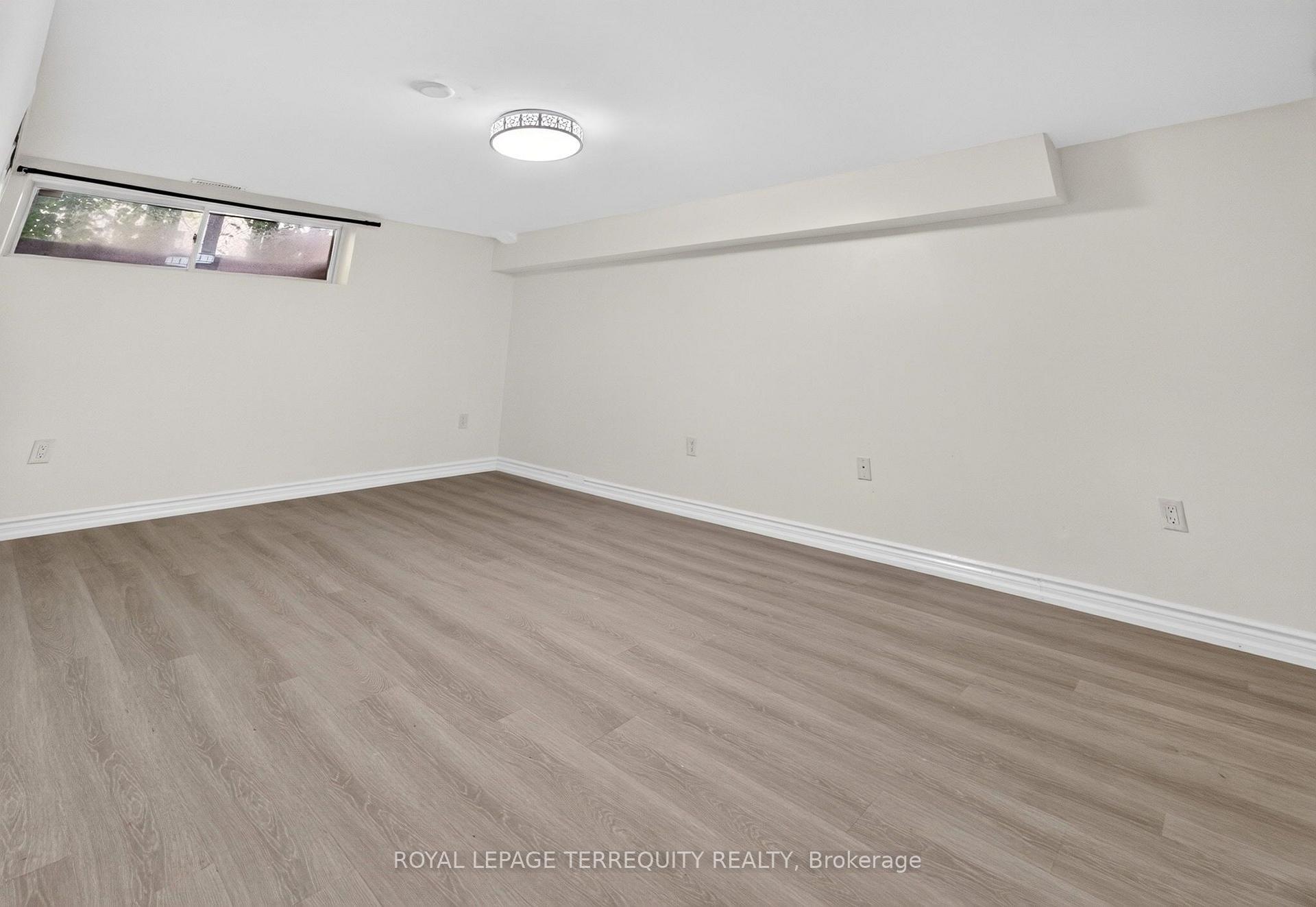 Photo 45 of 134 Switzer Drive, Oshawa, Centennial — HOMEH