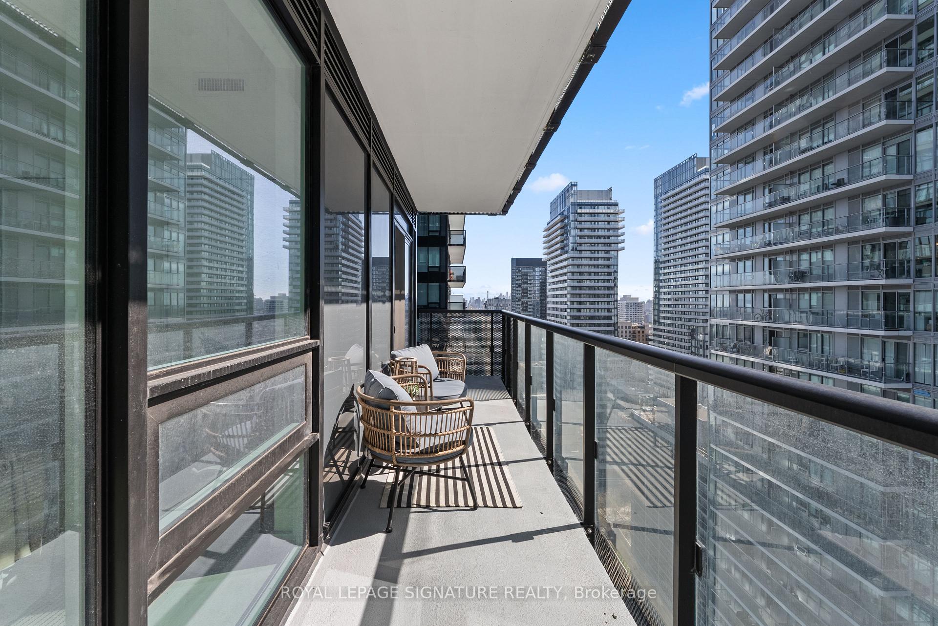 Photo 17 of Unit 2502, 117 Broadway Avenue, Toronto, Mount Pleasant West — HOMEH
