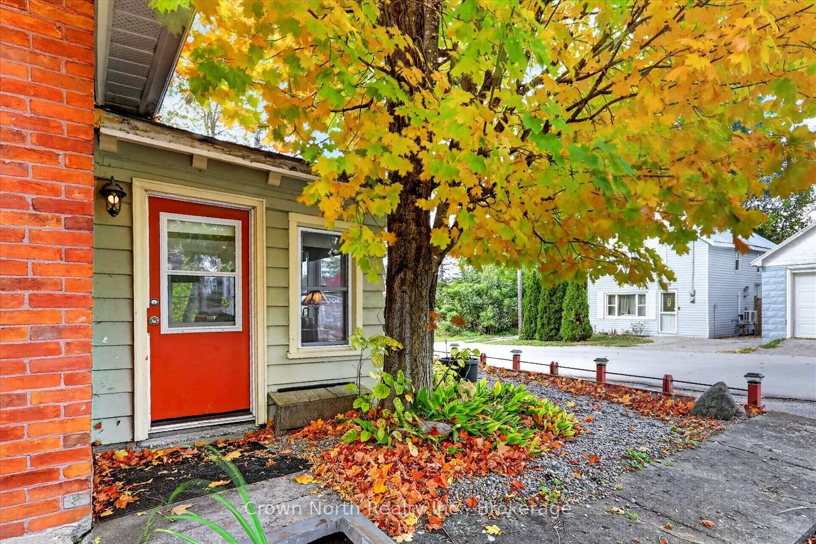 Photo 4 of 132 Glengarry Road, Kawartha Lakes, Manvers — HOMEH