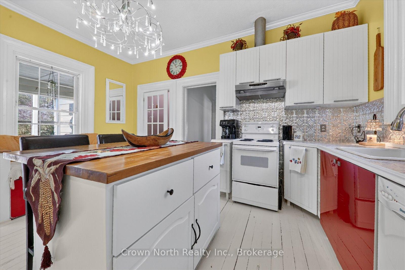 Photo 13 of 132 Glengarry Road, Kawartha Lakes, Manvers — HOMEH