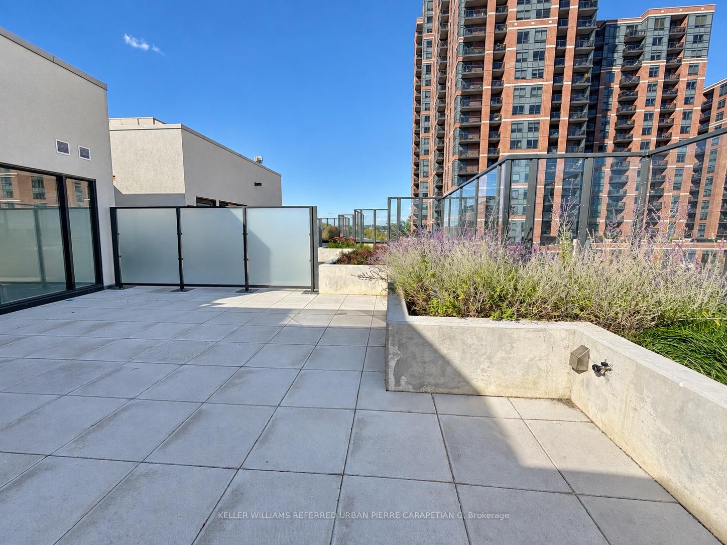 Photo of Unit 503, 1 Vine Avenue