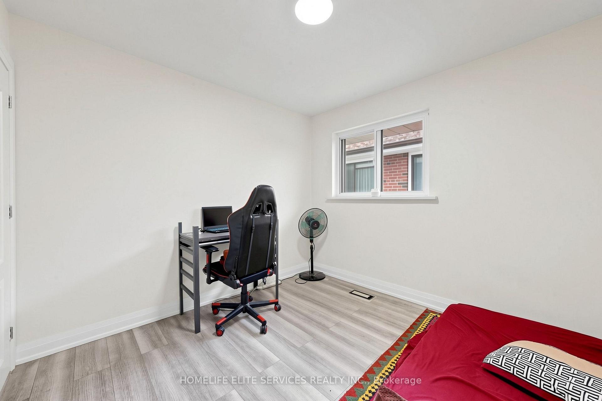 Photo 21 of 76 Gooderham Drive, Scarborough, Wexford-Maryvale — HOMEH