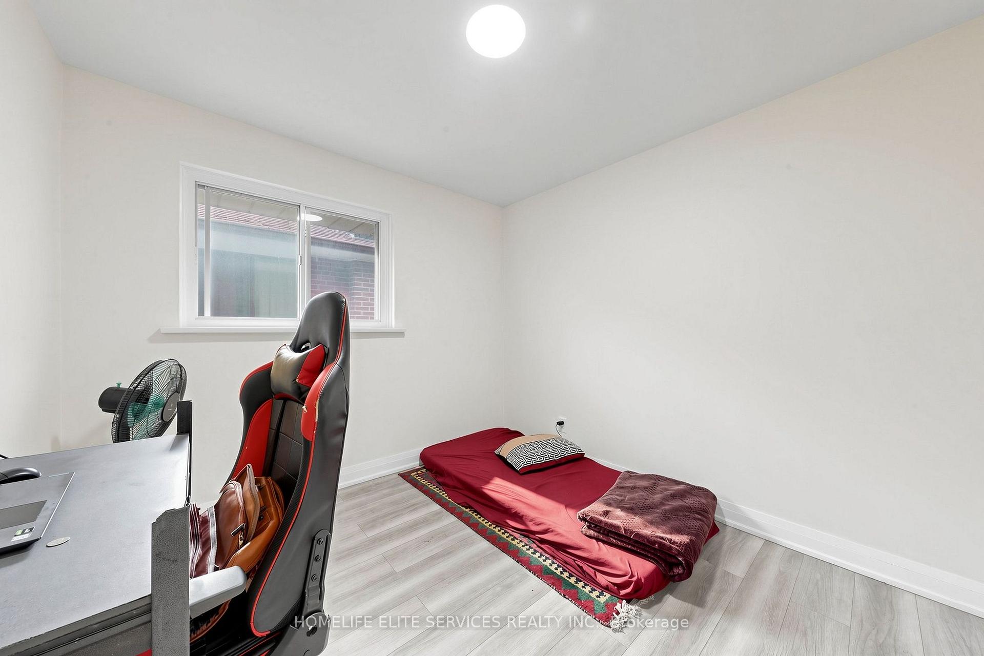 Photo 22 of 76 Gooderham Drive, Scarborough, Wexford-Maryvale — HOMEH