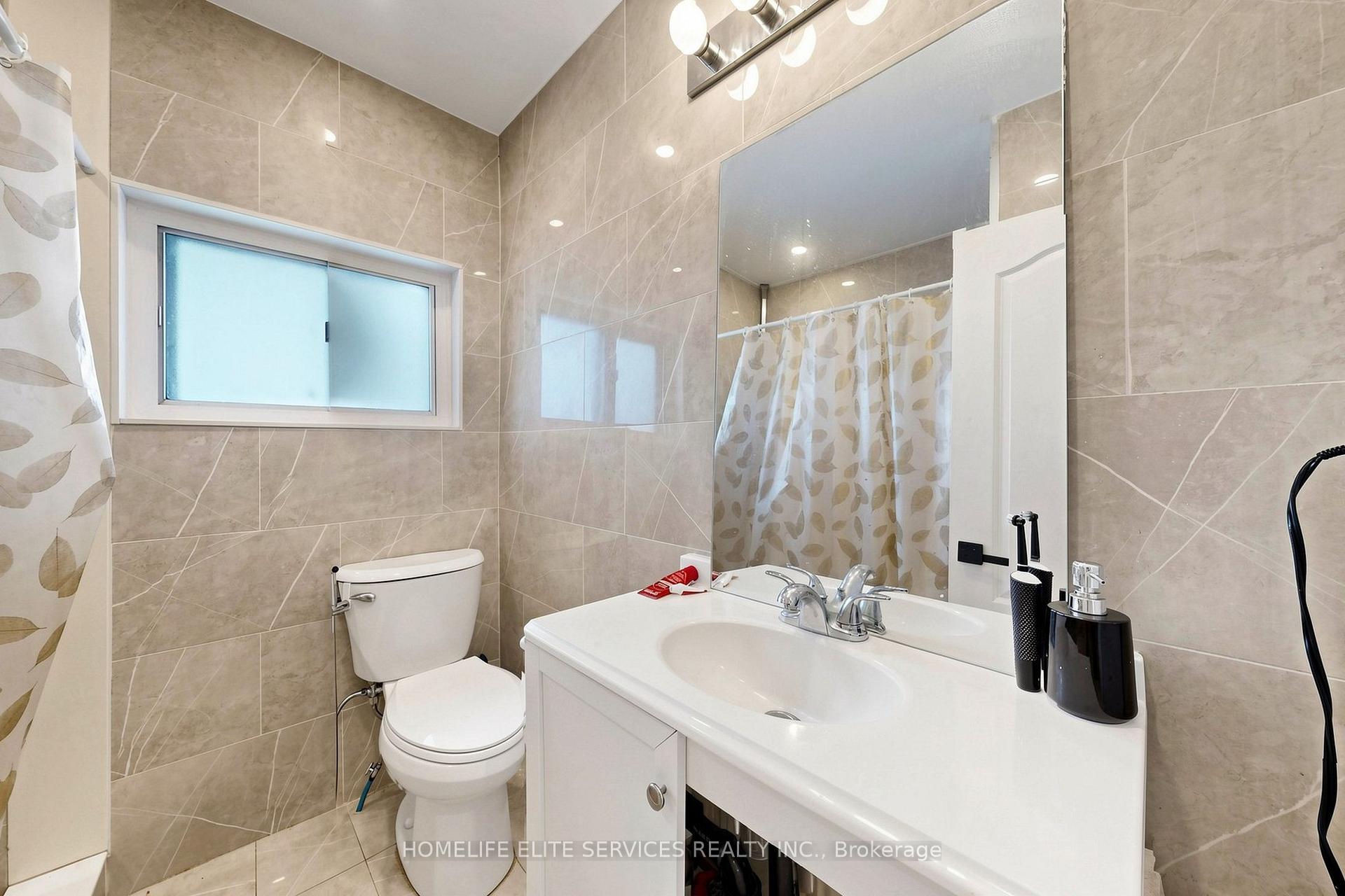 Photo 23 of 76 Gooderham Drive, Scarborough, Wexford-Maryvale — HOMEH