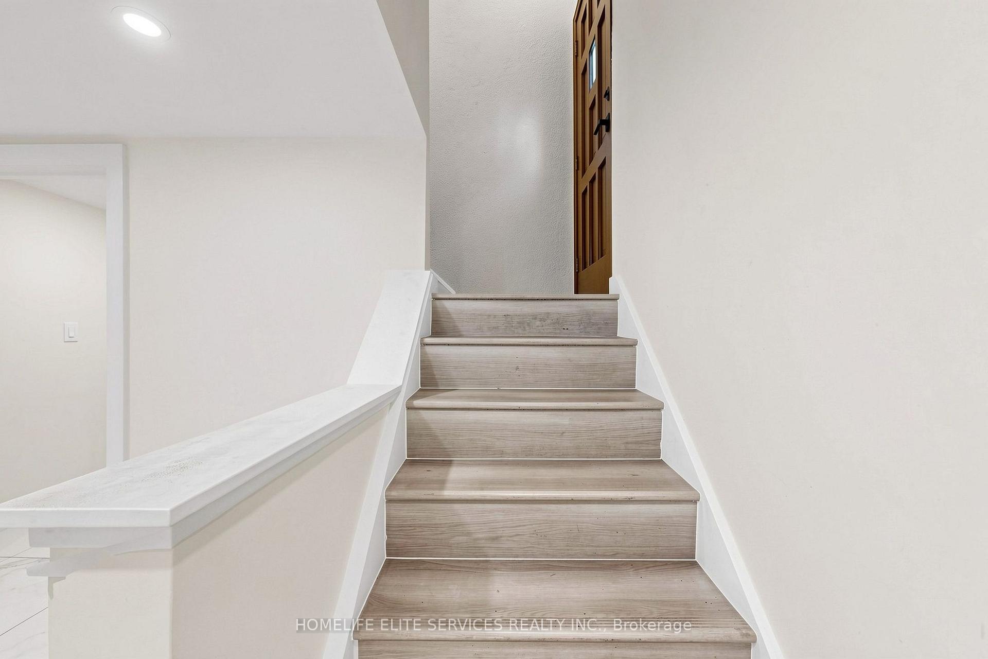 Photo 26 of 76 Gooderham Drive, Scarborough, Wexford-Maryvale — HOMEH
