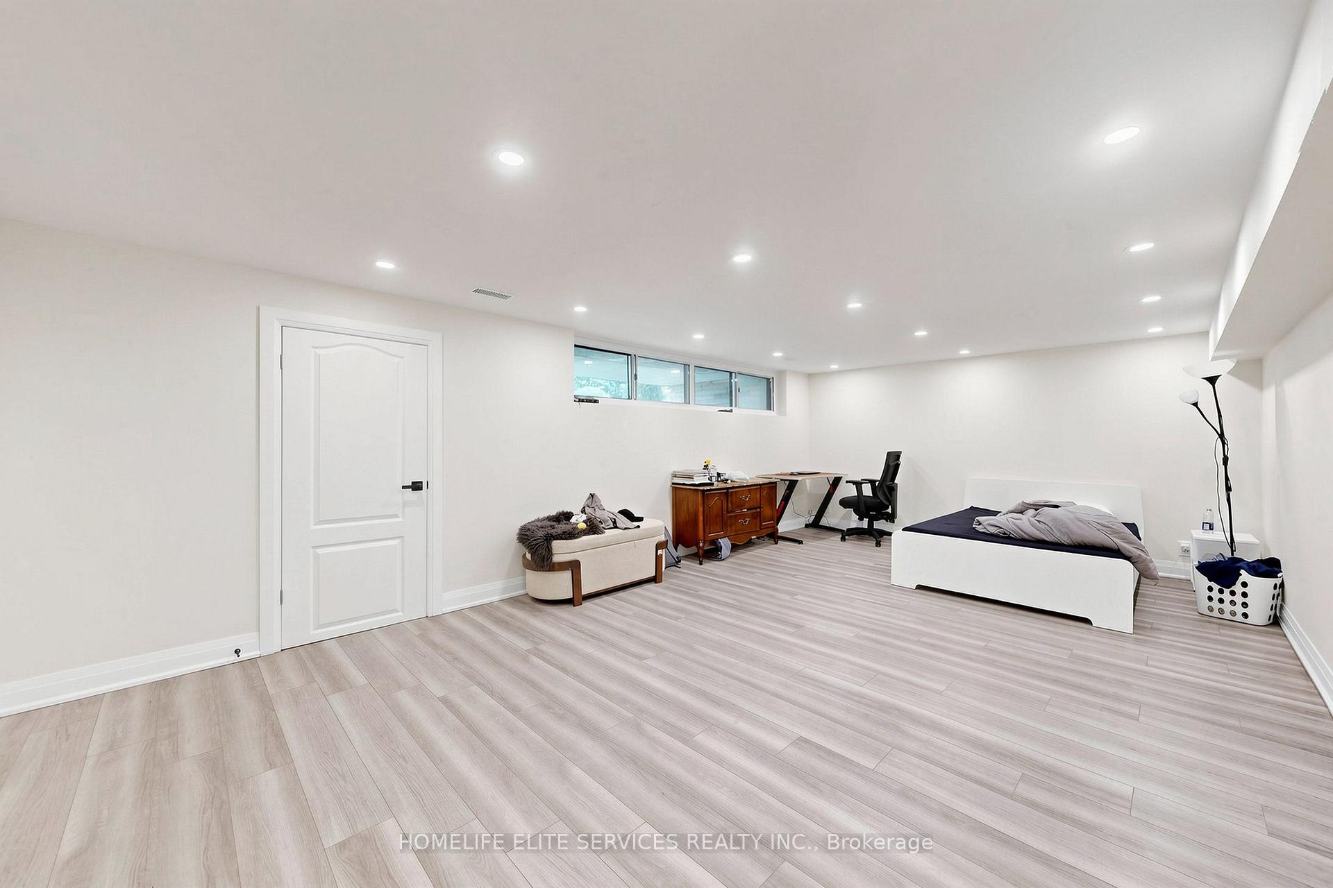 Photo 36 of 76 Gooderham Drive, Scarborough, Wexford-Maryvale — HOMEH