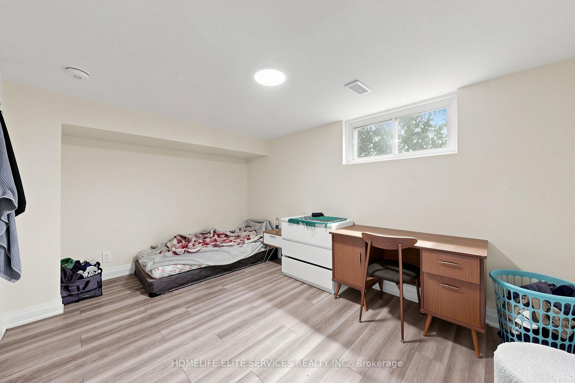 Photo 37 of 76 Gooderham Drive, Scarborough, Wexford-Maryvale — HOMEH