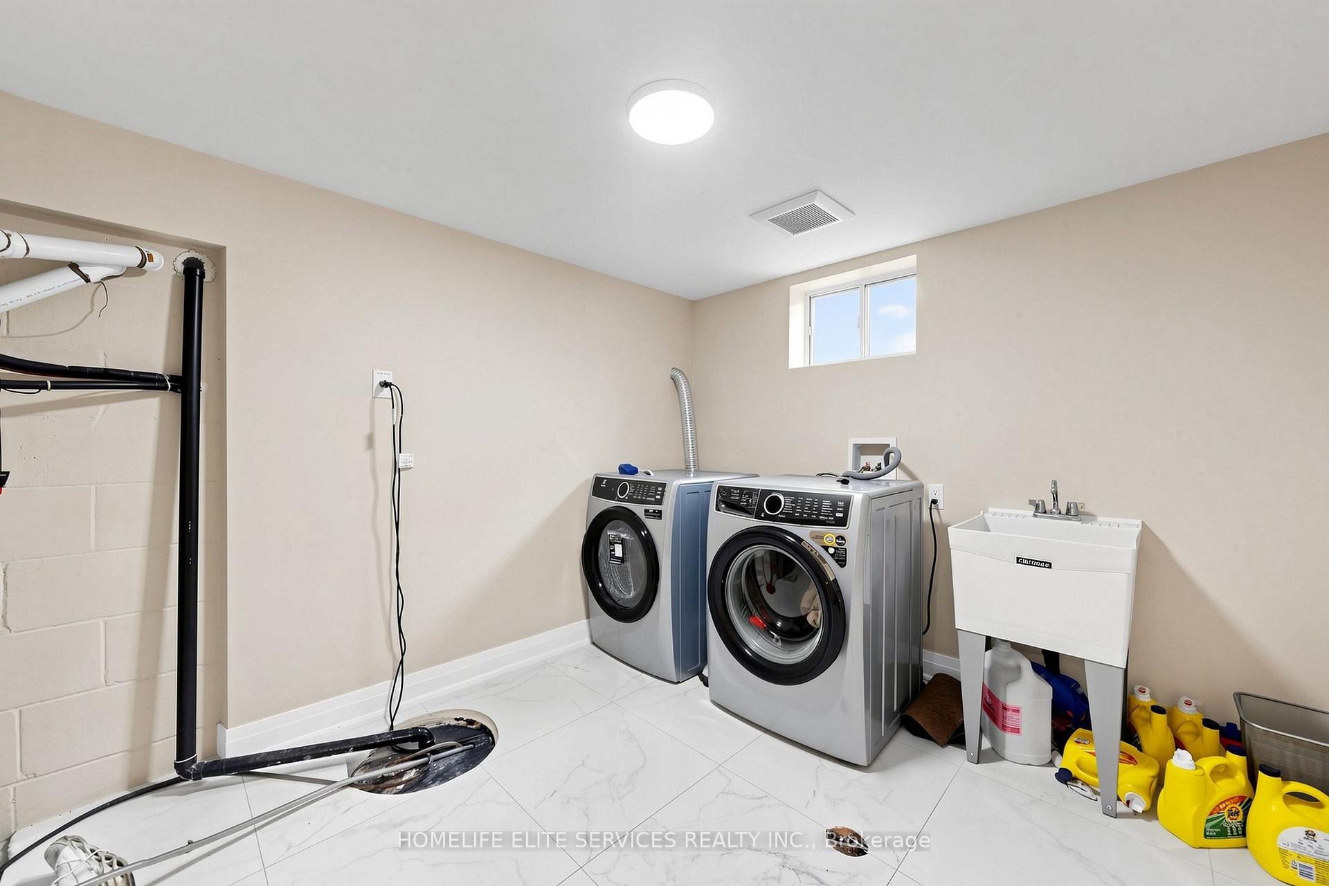 Photo 42 of 76 Gooderham Drive, Scarborough, Wexford-Maryvale — HOMEH