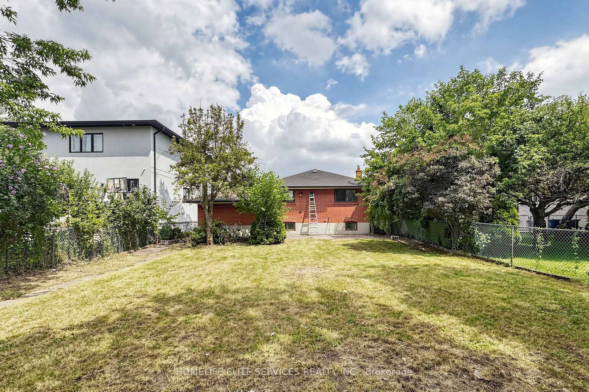 Photo 46 of 76 Gooderham Drive, Scarborough, Wexford-Maryvale — HOMEH