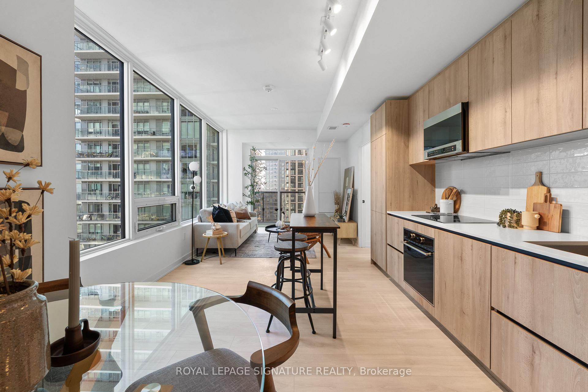 Photo 9 of Unit 3102, 117 Broadway Avenue, Toronto, Mount Pleasant West — HOMEH