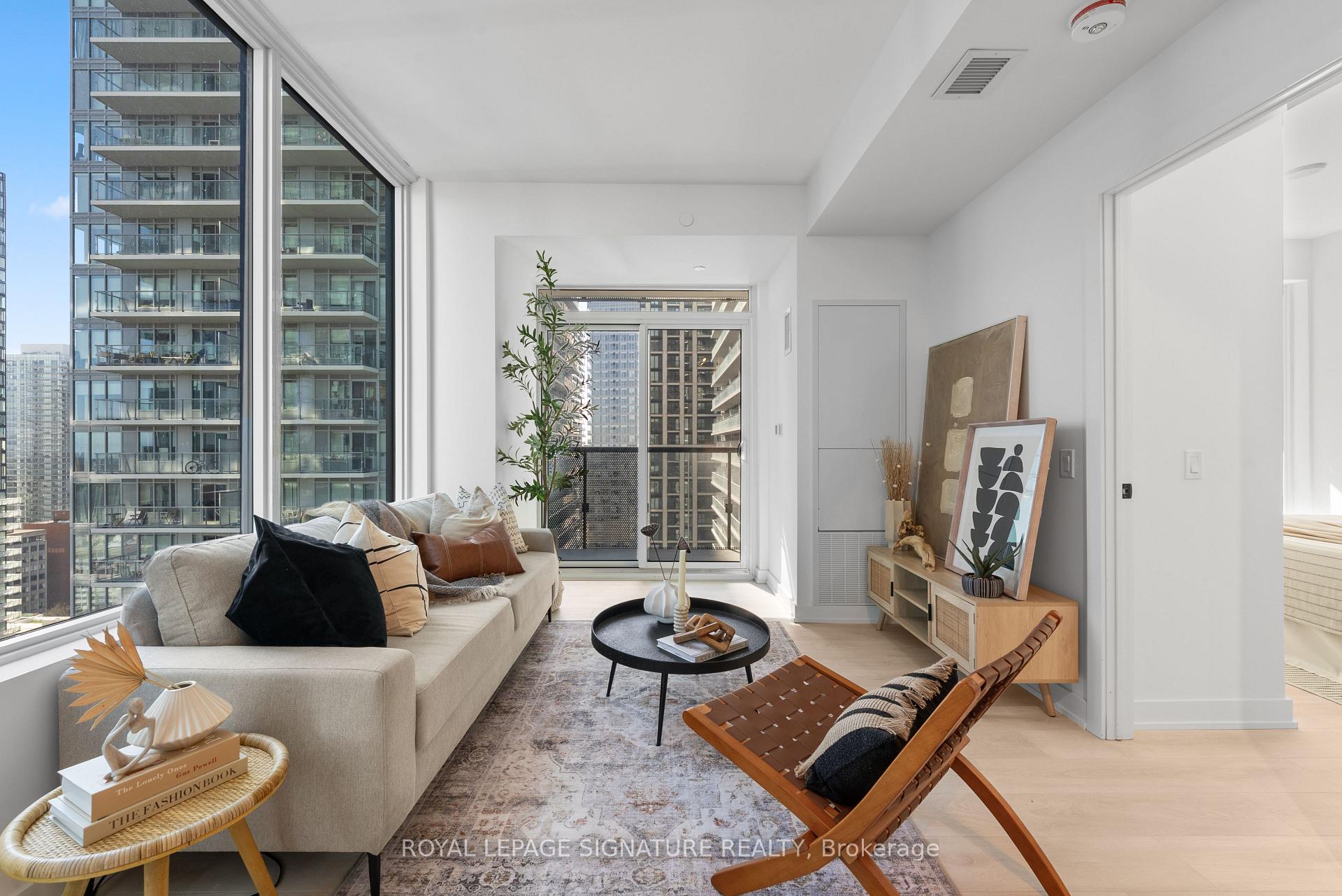 Photo 12 of Unit 3102, 117 Broadway Avenue, Toronto, Mount Pleasant West — HOMEH