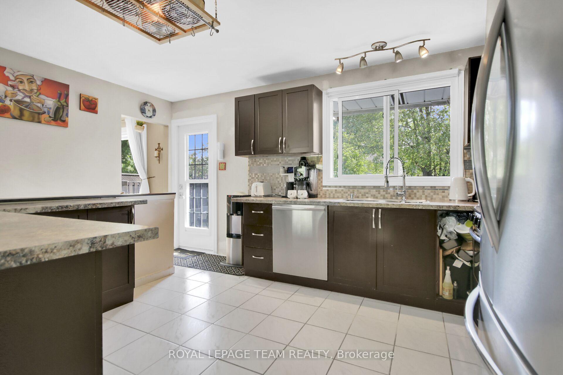Photo 16 of 64 Owlshead Road, Ottawa, Munster — HOMEH