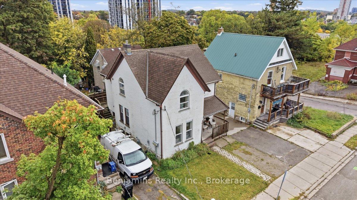 Photo 2 of 162 Church Street, Kitchener, Cedar Hill — HOMEH