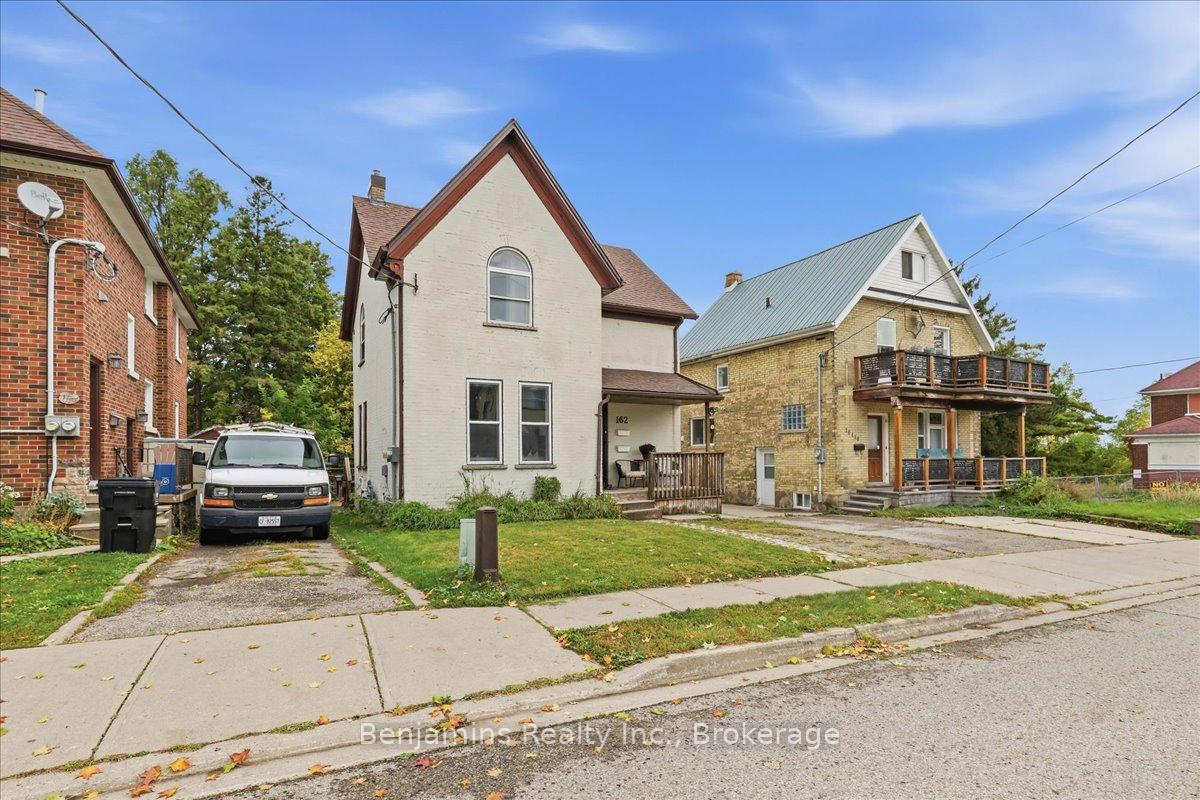 Photo 4 of 162 Church Street, Kitchener, Cedar Hill — HOMEH